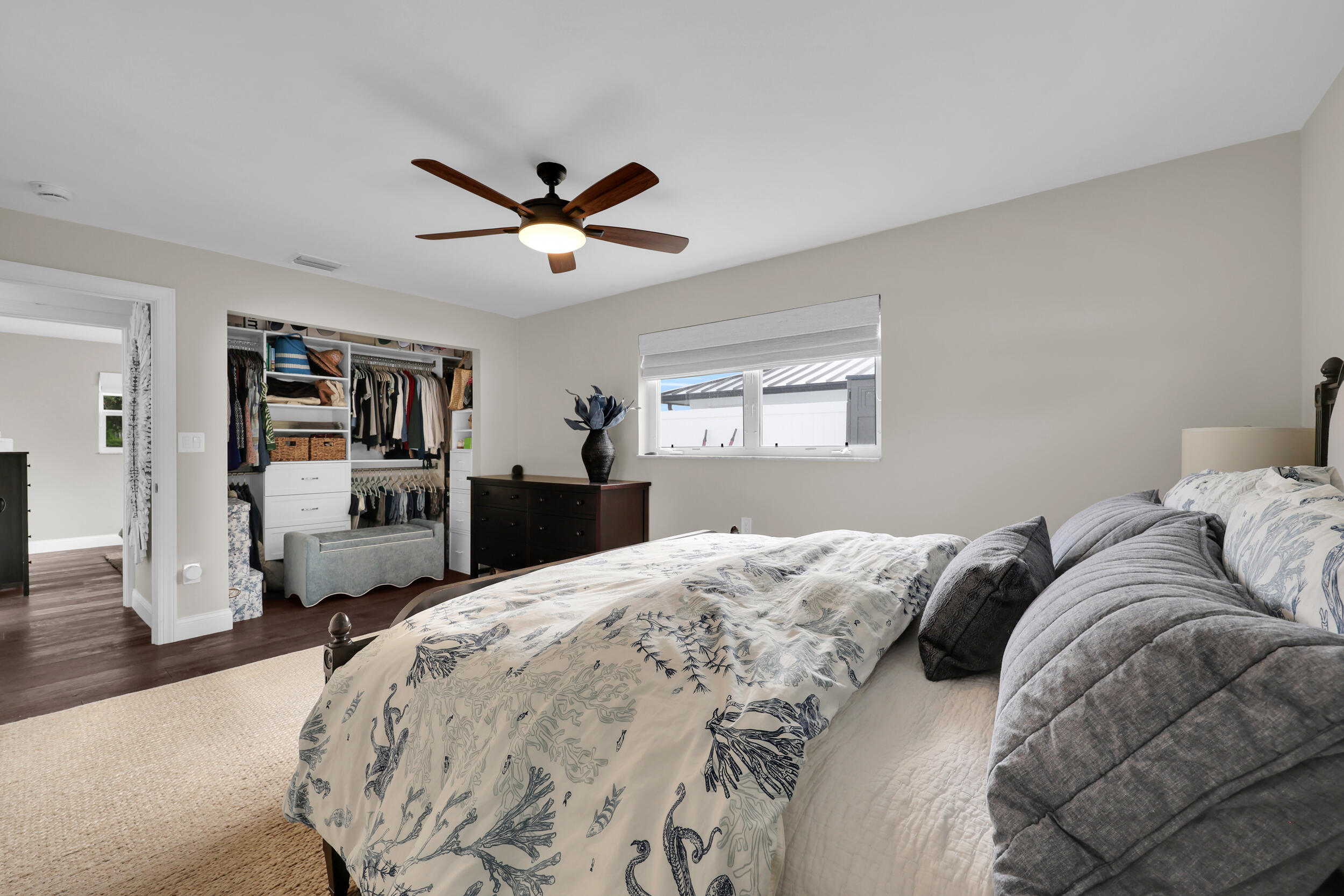 8 WINDSOR Road W