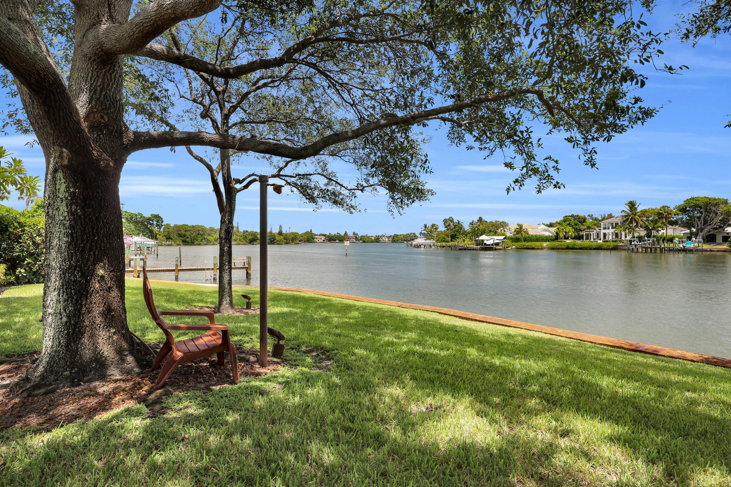 475 Tequesta Drive Unit: 16