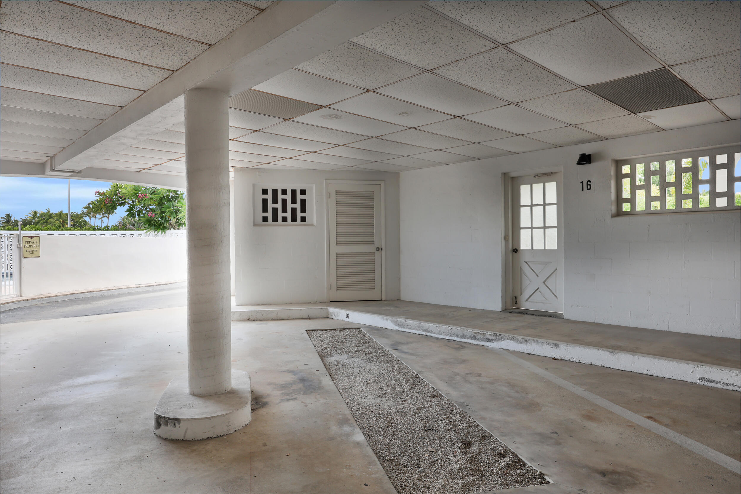 475 Tequesta Drive Unit: 16