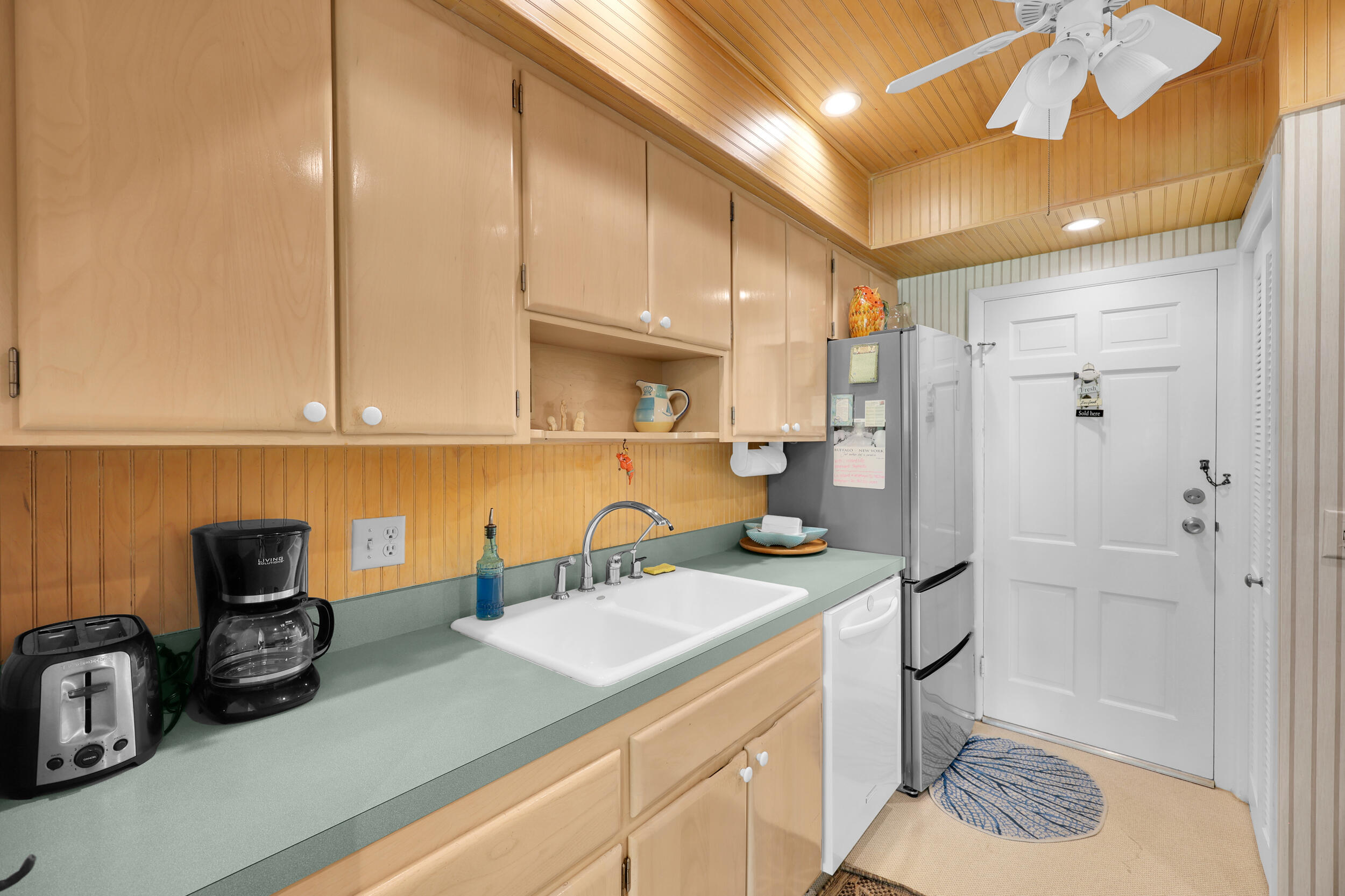 475 Tequesta Drive Unit: 16