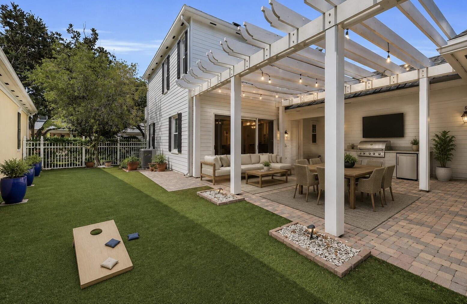 325 Sweet Bay Circle