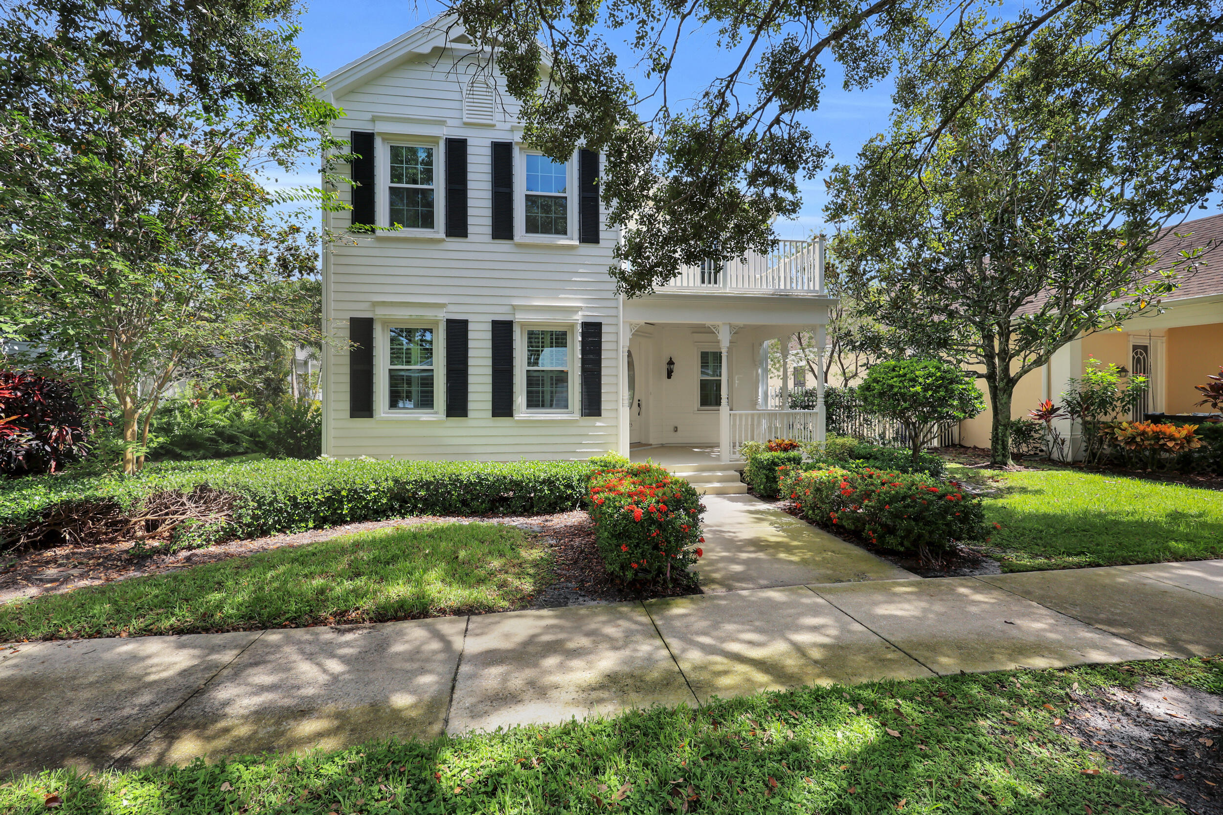 325 Sweet Bay Circle