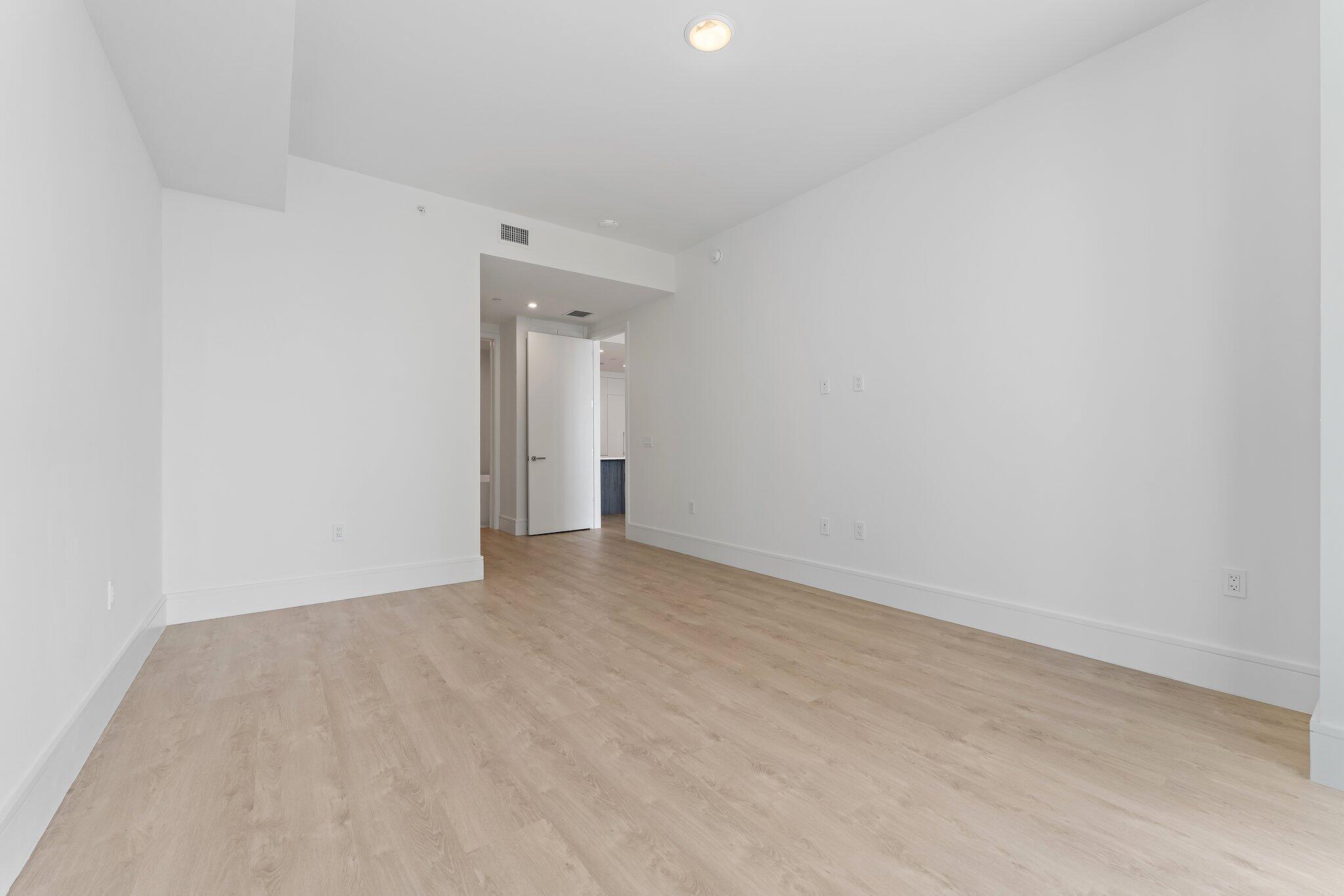 220 Lake Shore Drive 1219