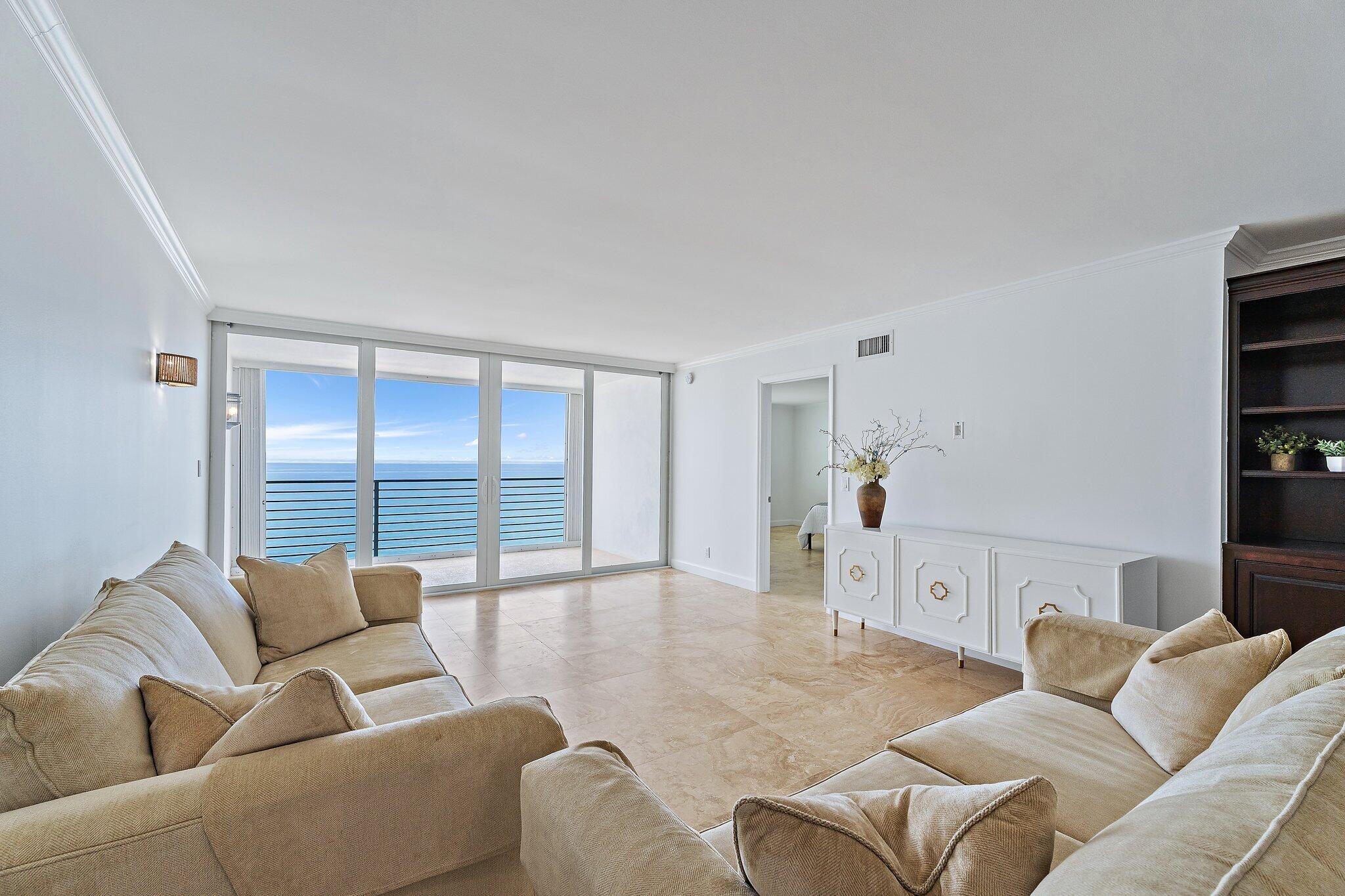 900 Ocean Drive 705