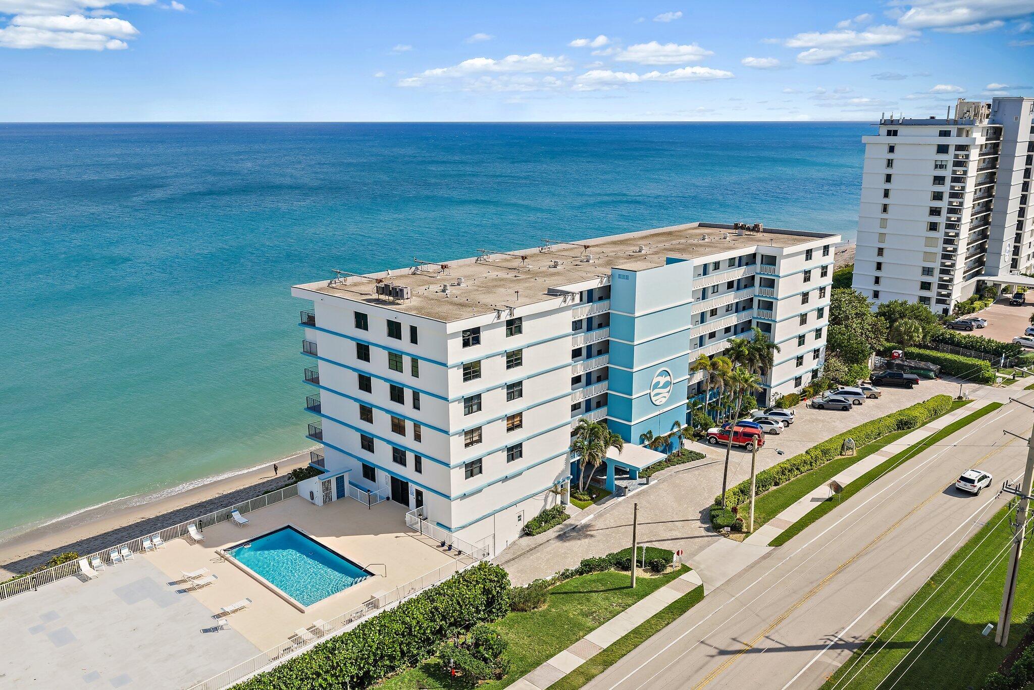 900 Ocean Drive 705