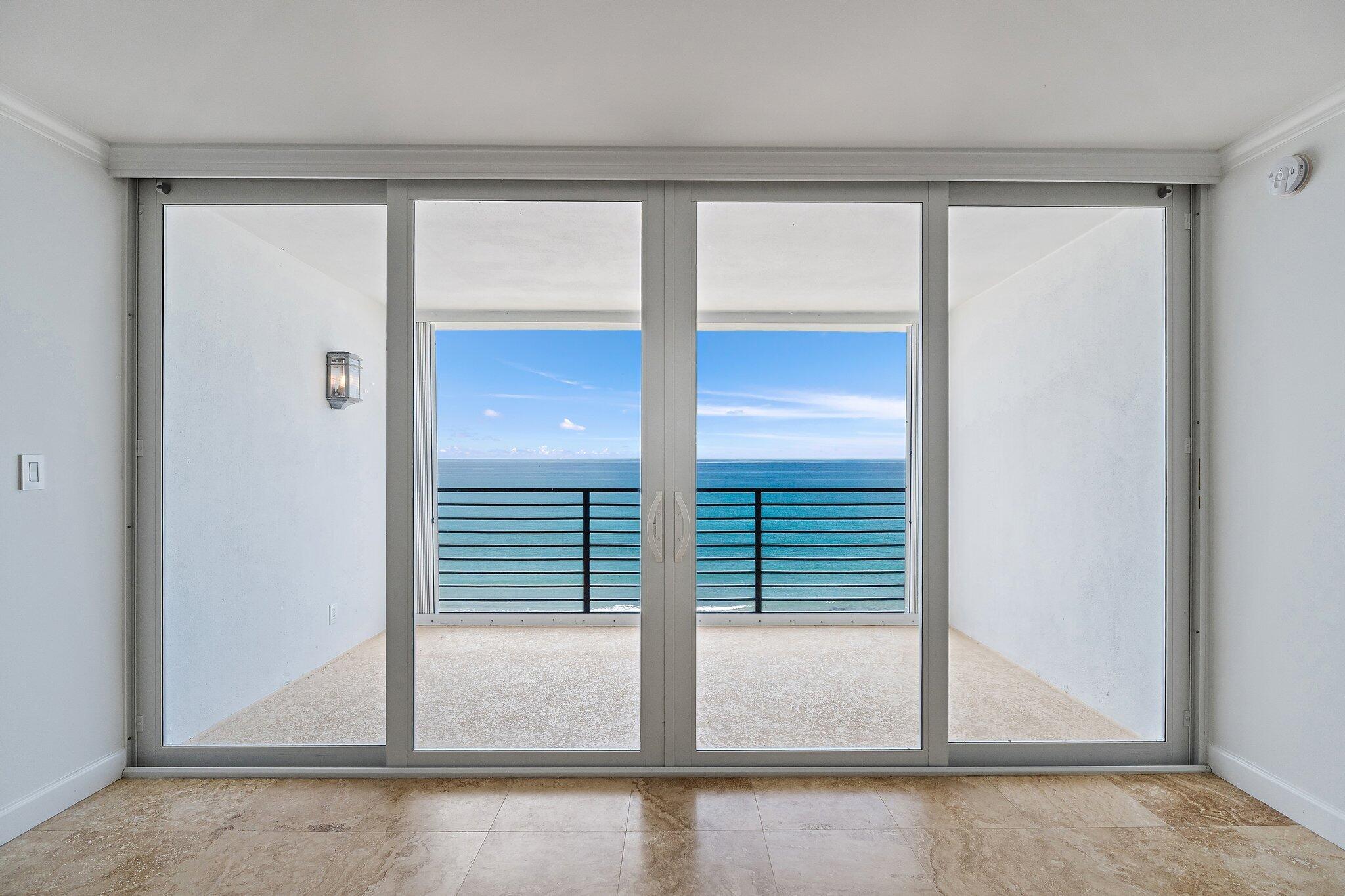 900 Ocean Drive 705