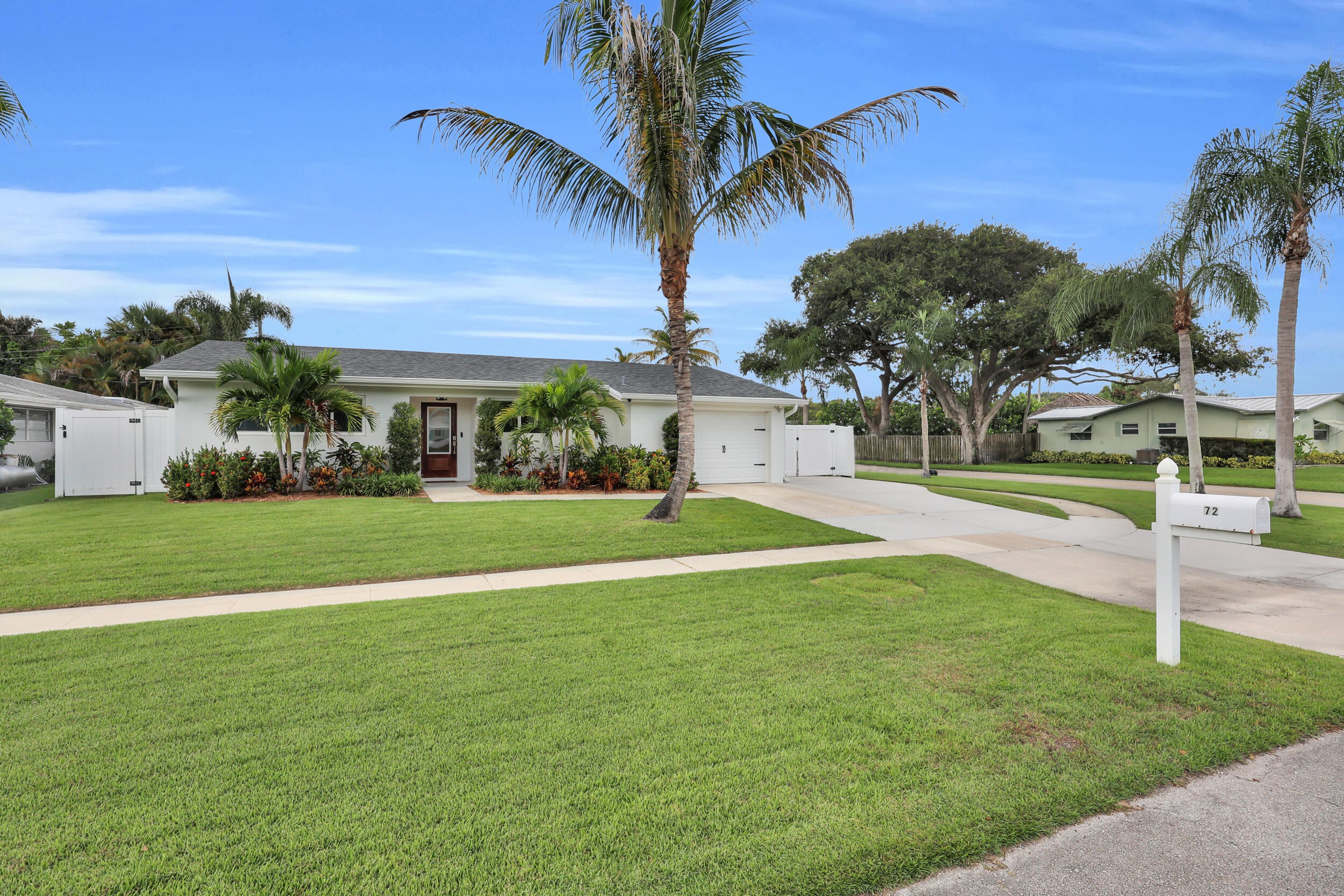 72 WILLOW Road