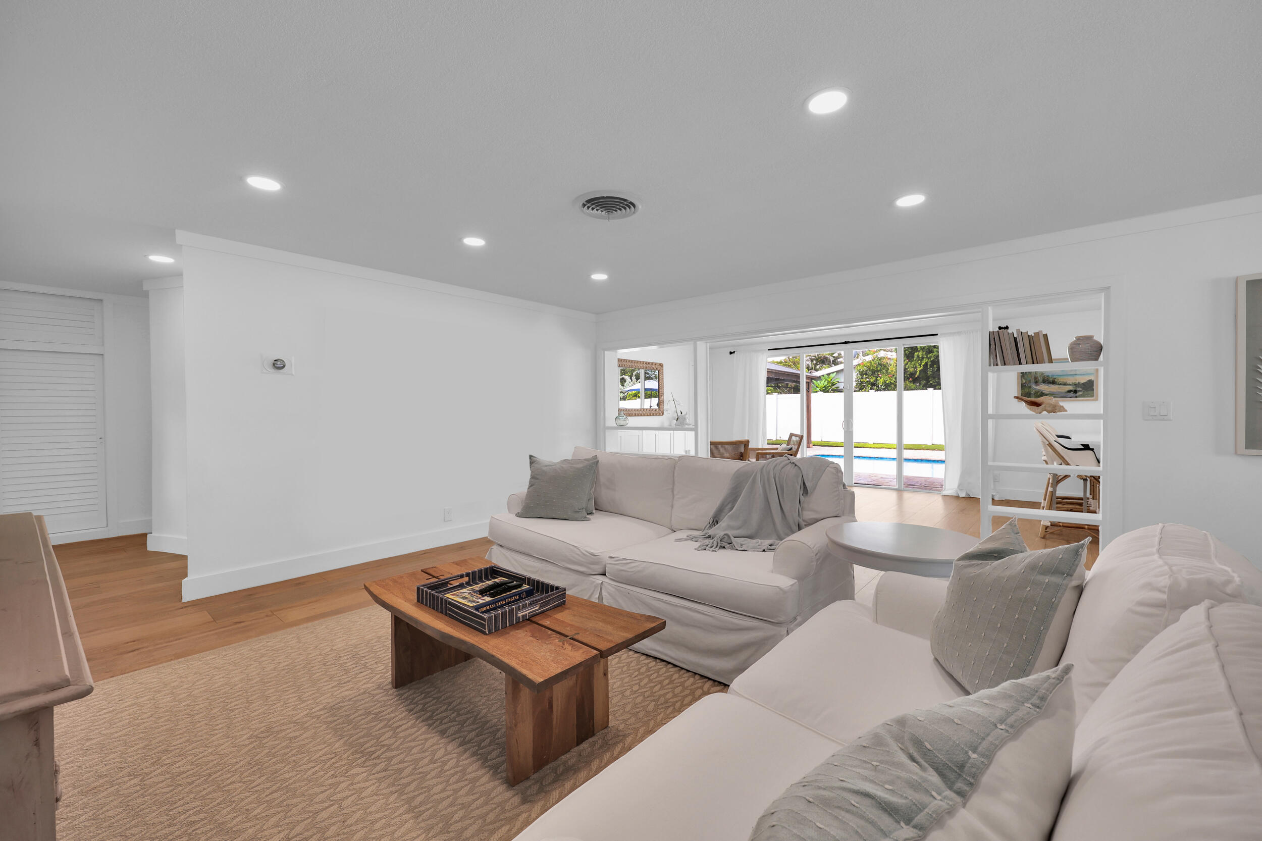 72 WILLOW Road