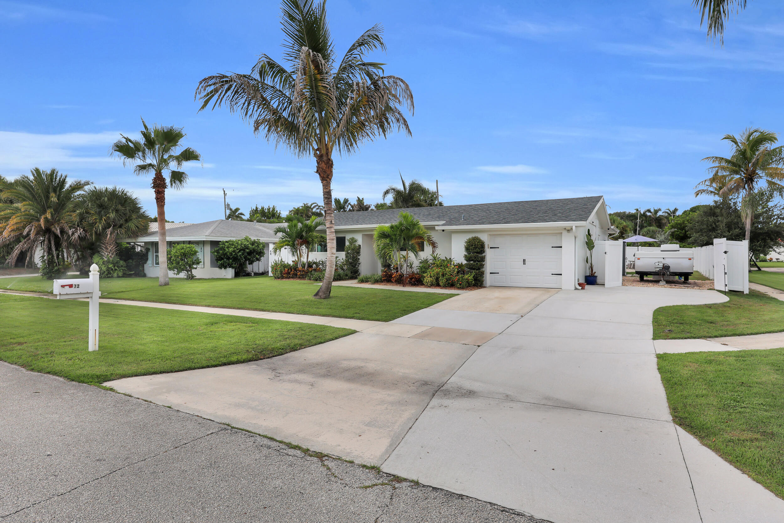 72 WILLOW Road