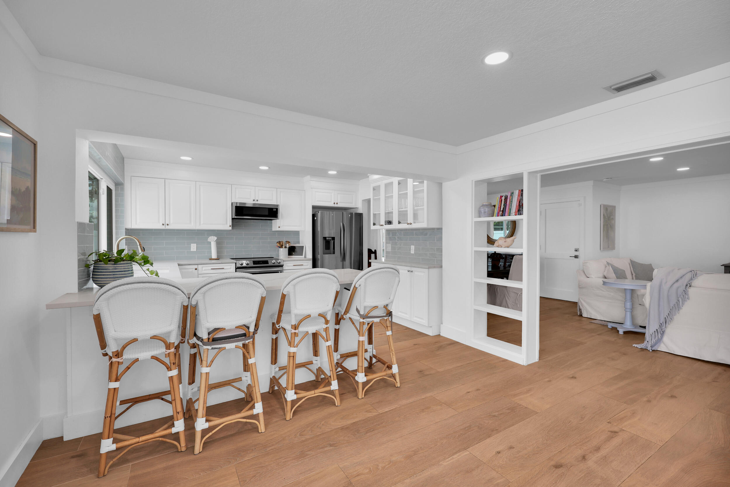 72 WILLOW Road