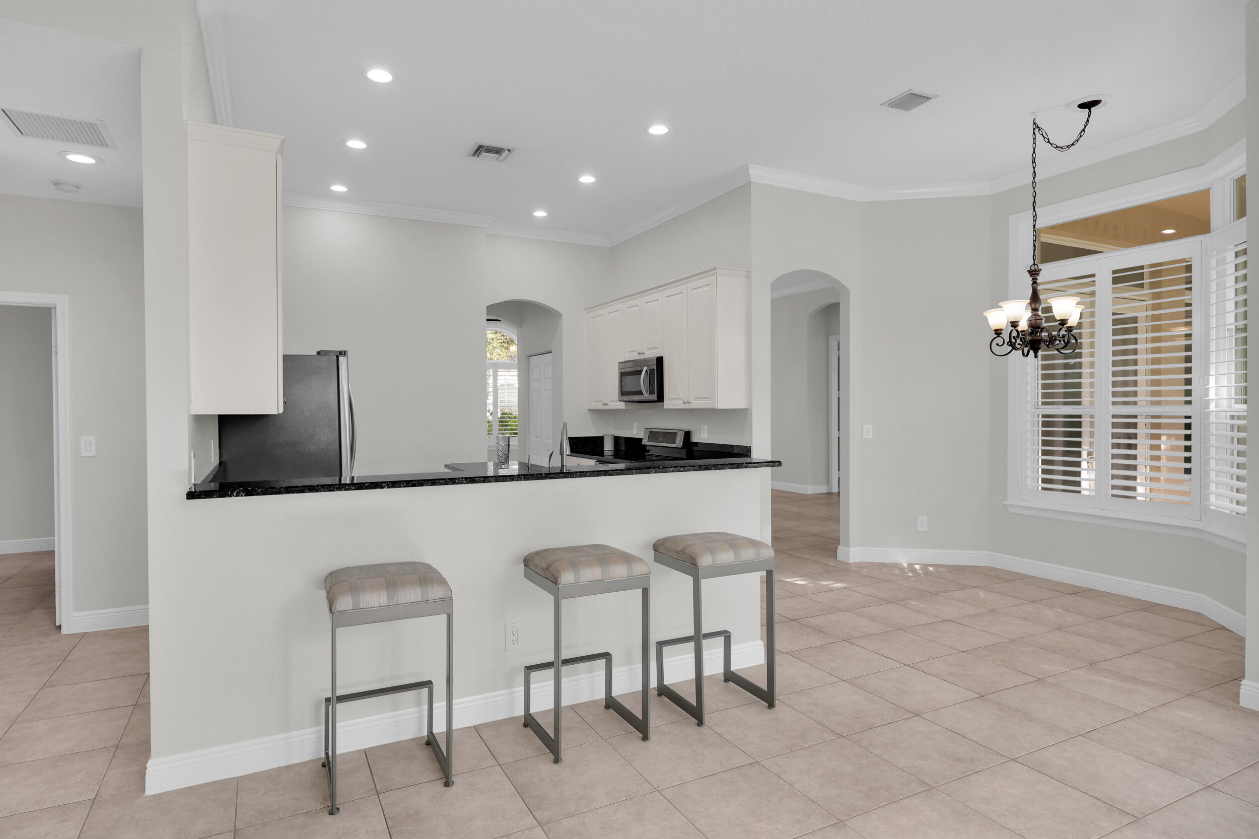 103 MAGNOLIA Way