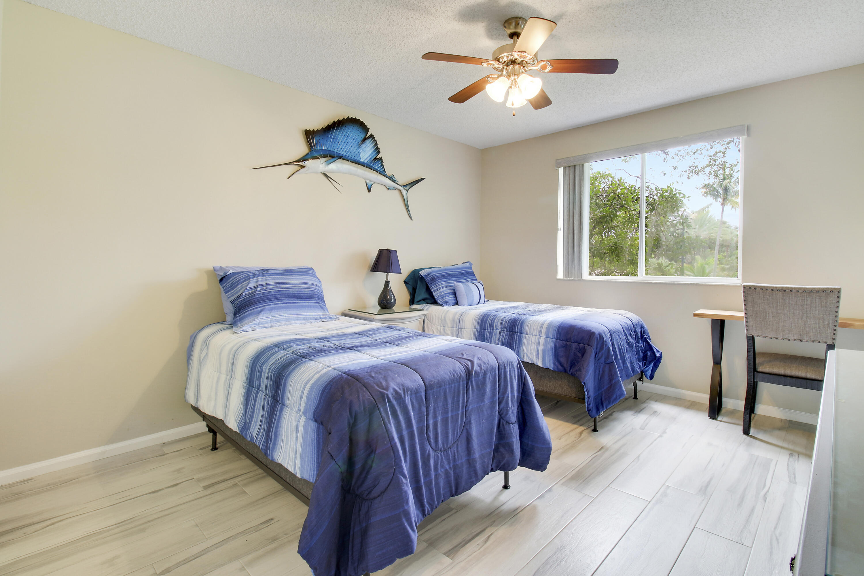 272 VILLAGE Boulevard 7208