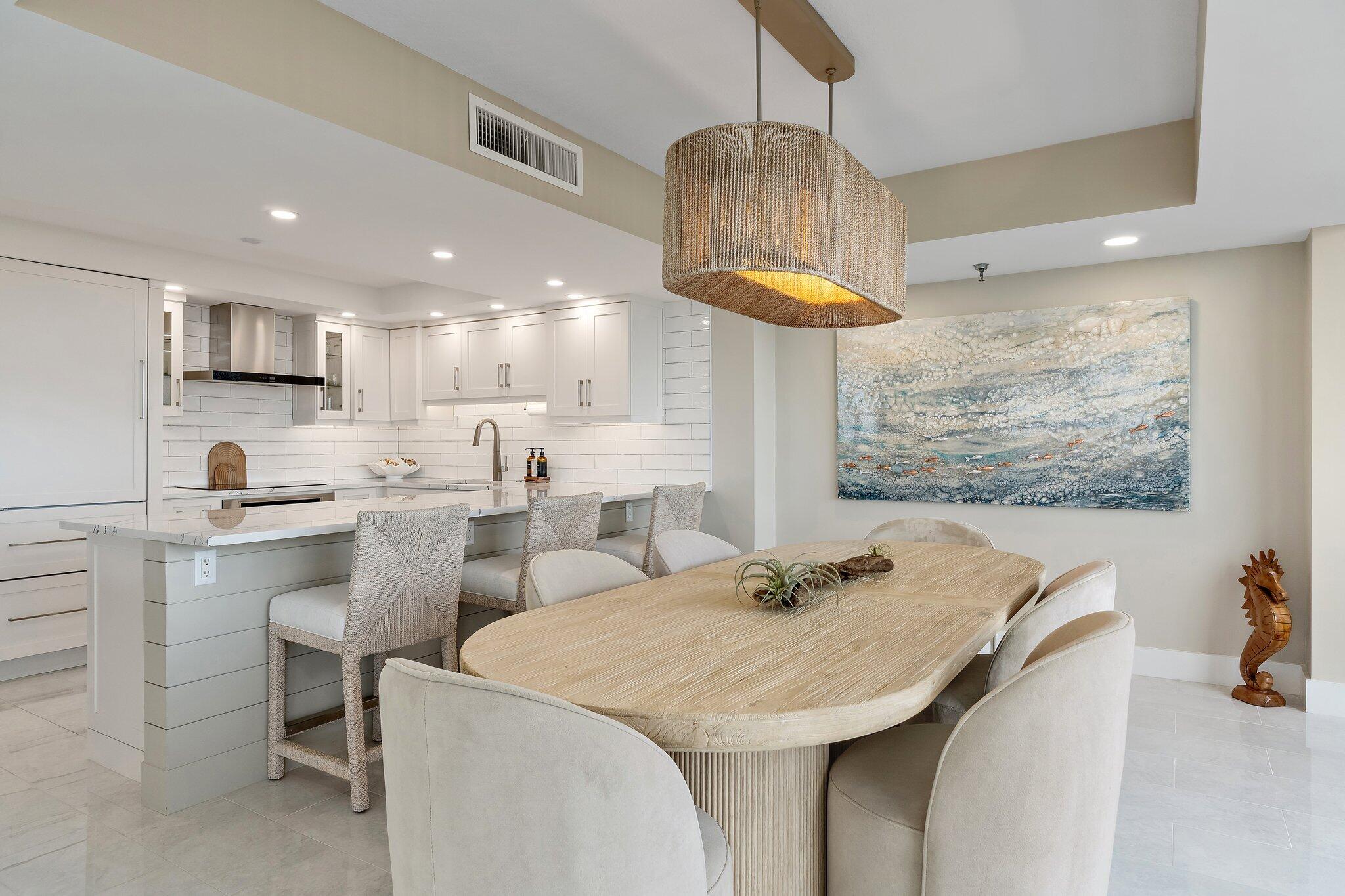 123 Lakeshore Drive 1544