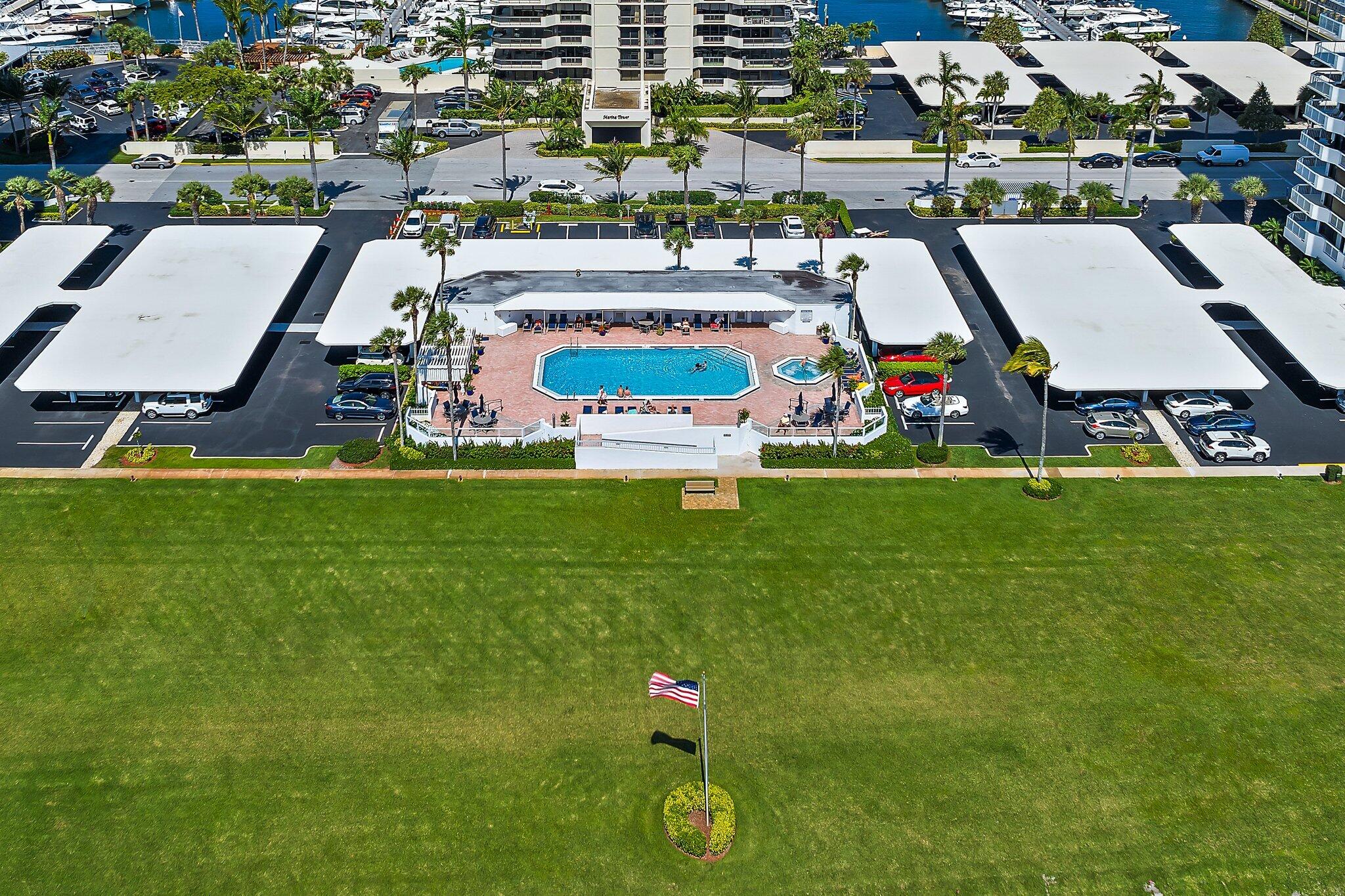 123 Lakeshore Drive 1544