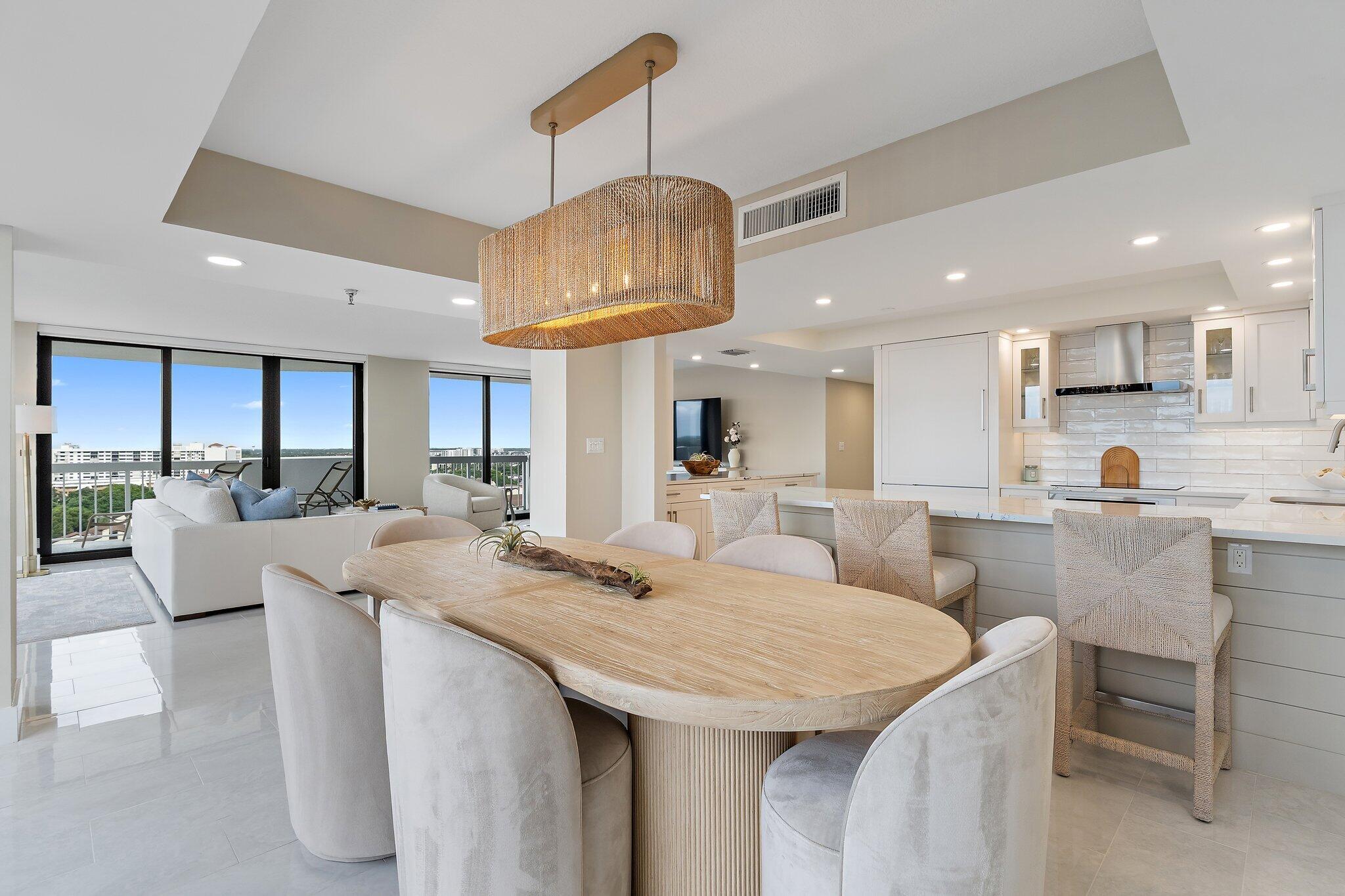 123 Lakeshore Drive 1544