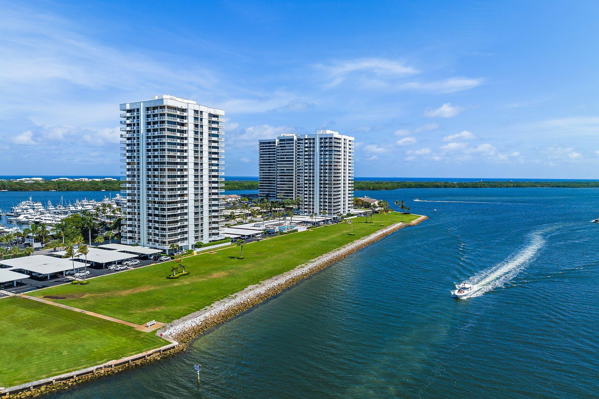 123 Lakeshore Drive 1544