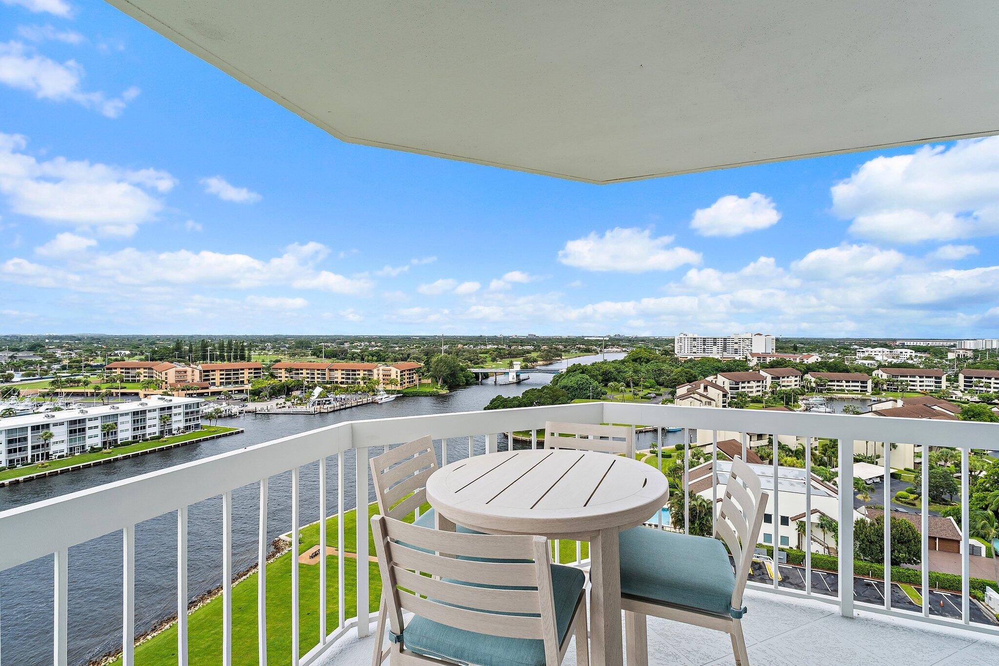 123 Lakeshore Drive 1544
