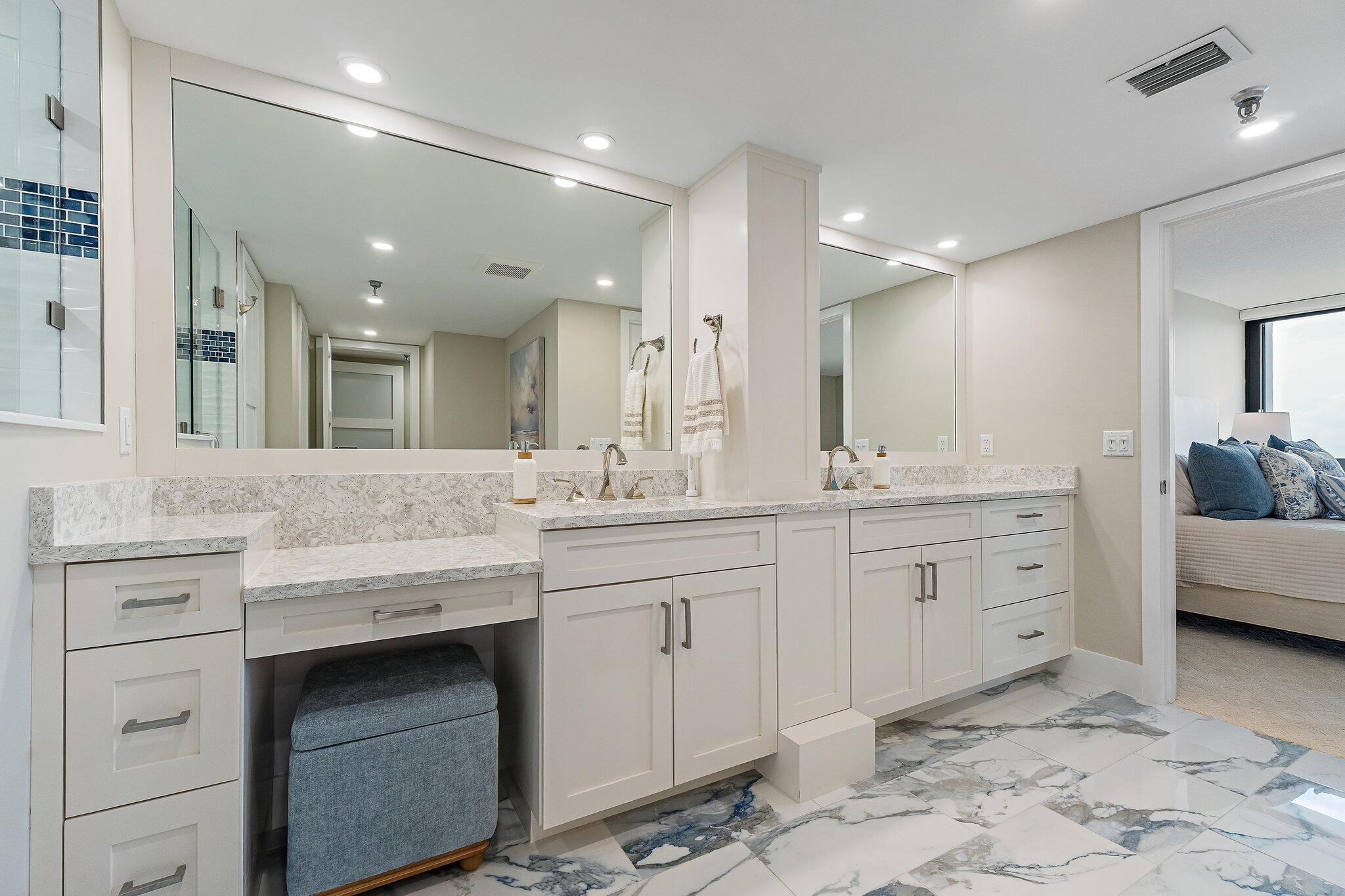 123 Lakeshore Drive 1544