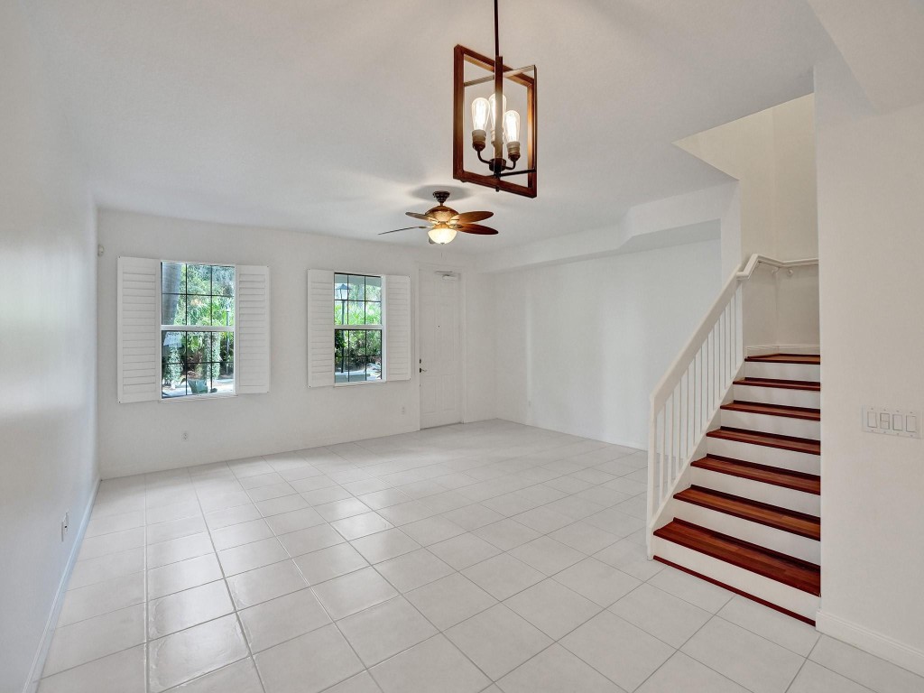 3056 W Community Dr 3056