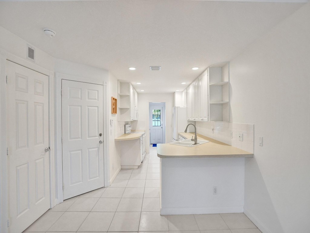 3056 W Community Dr 3056