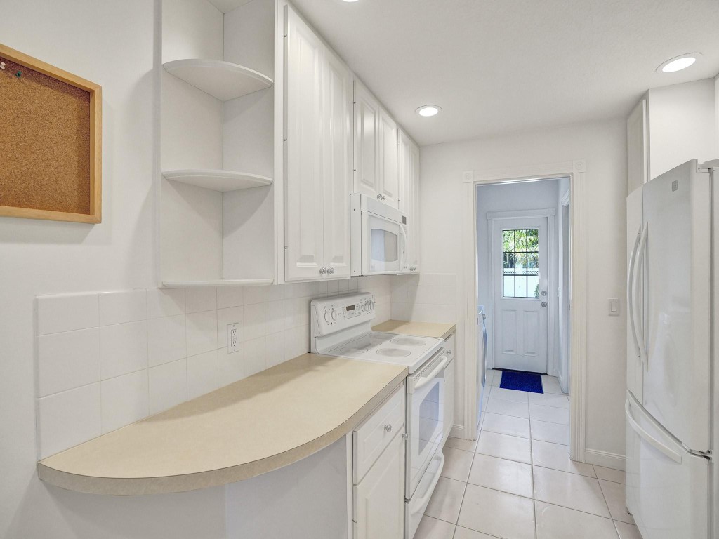 3056 W Community Dr 3056