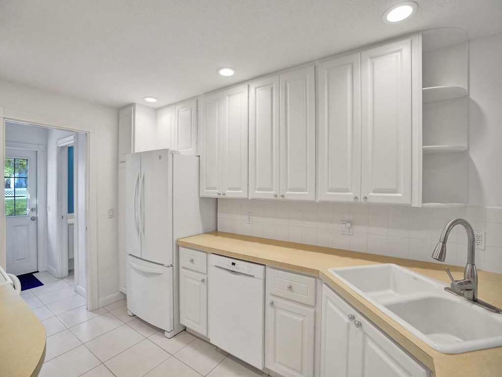 3056 W Community Dr 3056