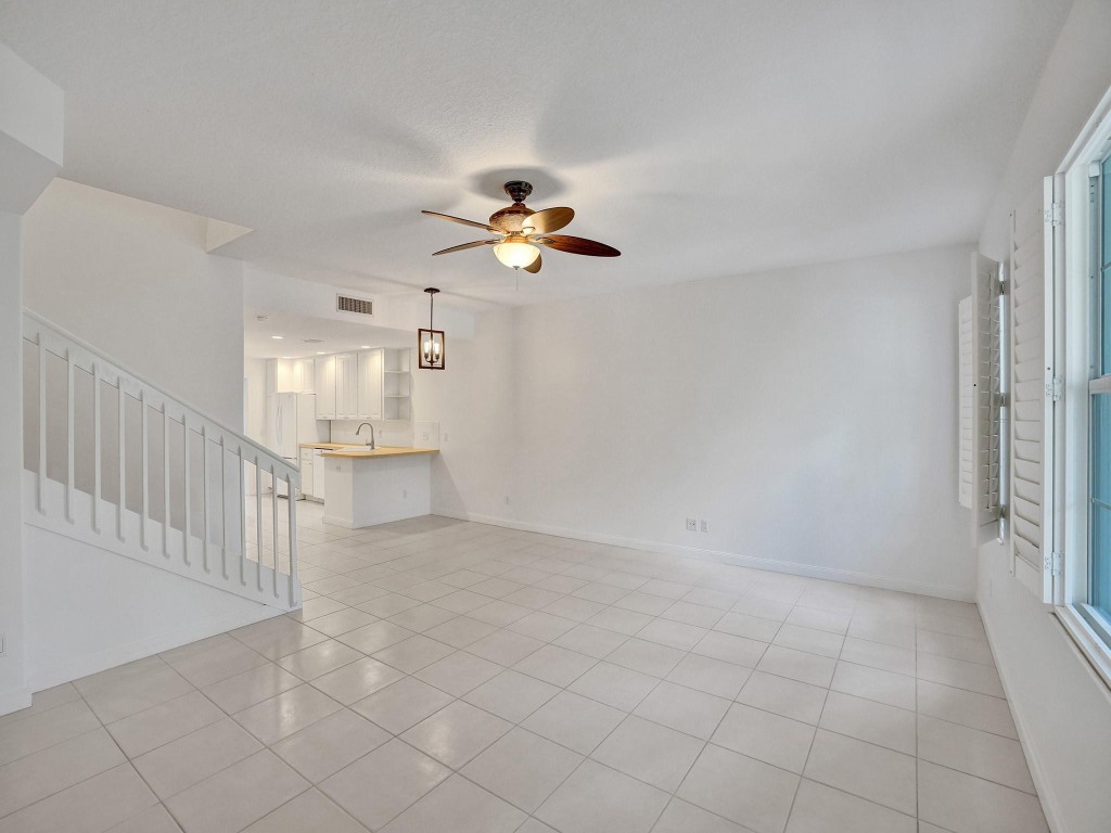 3056 W Community Dr 3056