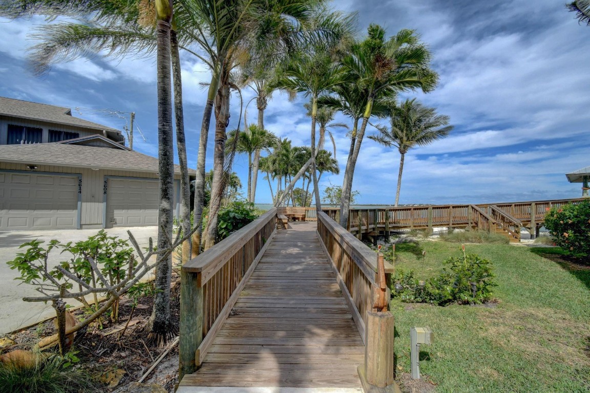 5242 SE Schooner Oaks Way 5242