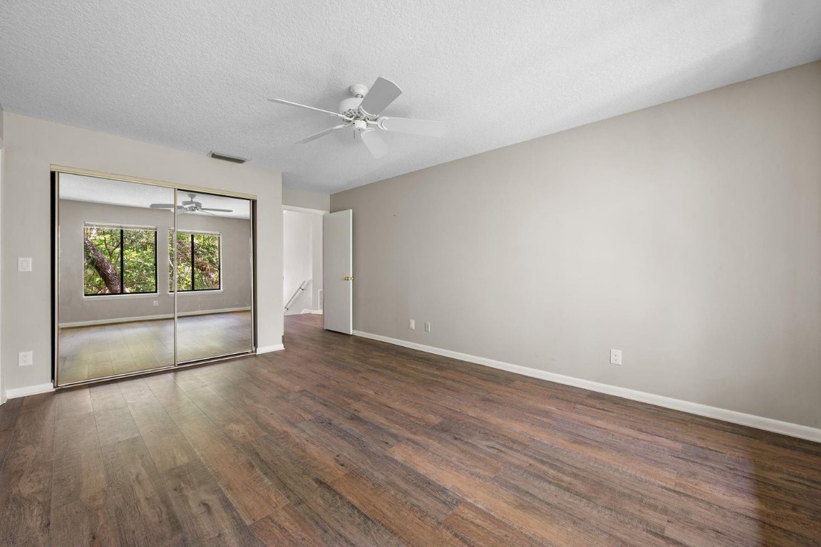 5242 SE Schooner Oaks Way 5242