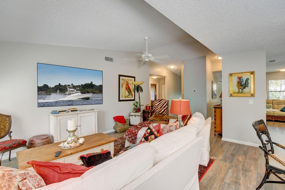 5242 SE Schooner Oaks Way 5242