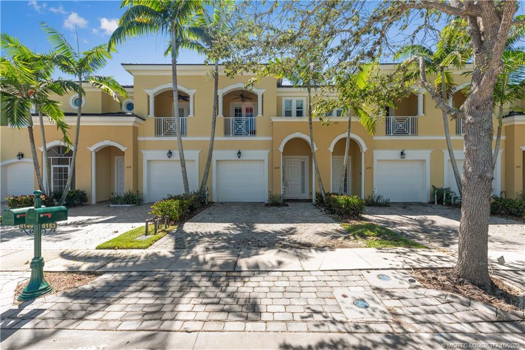 6153 NW Helmsdale Way