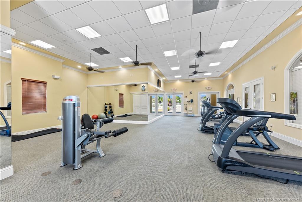 6153 NW Helmsdale Way