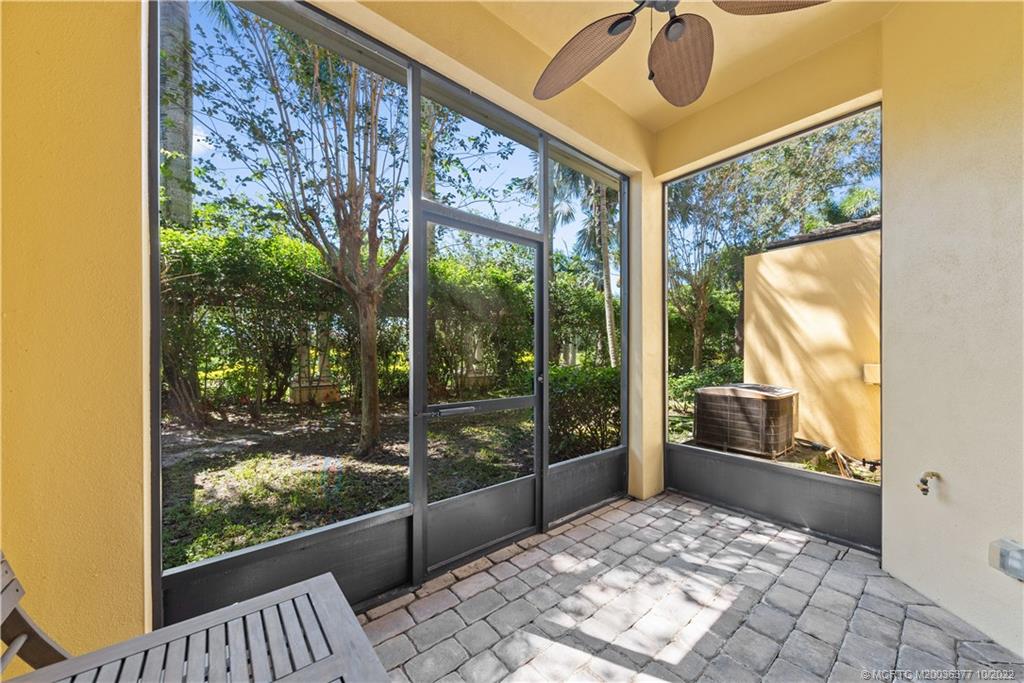 6153 NW Helmsdale Way