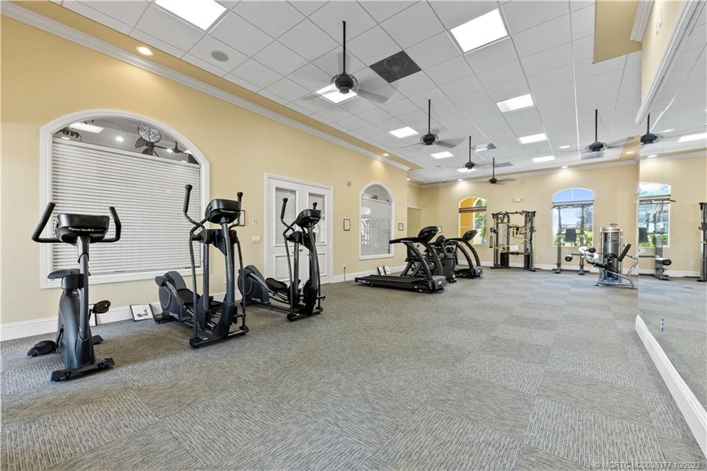 6153 NW Helmsdale Way