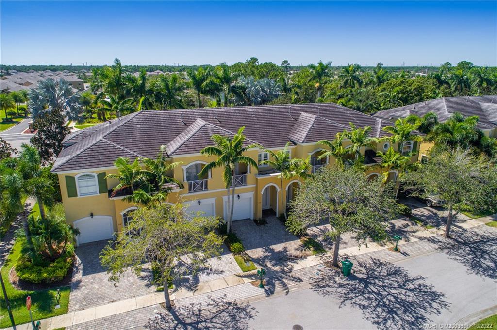 6153 NW Helmsdale Way