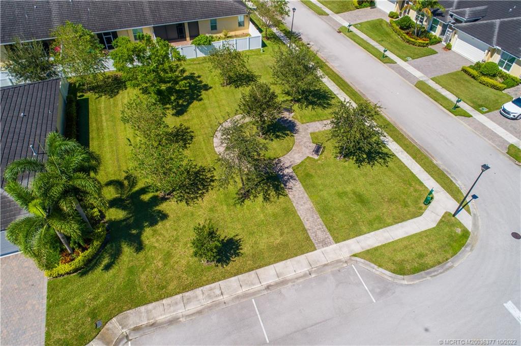 6153 NW Helmsdale Way