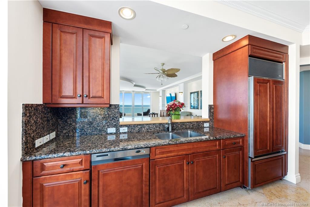 10072 S Ocean Drive 6North