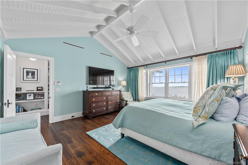 1441 SE Riverside Drive