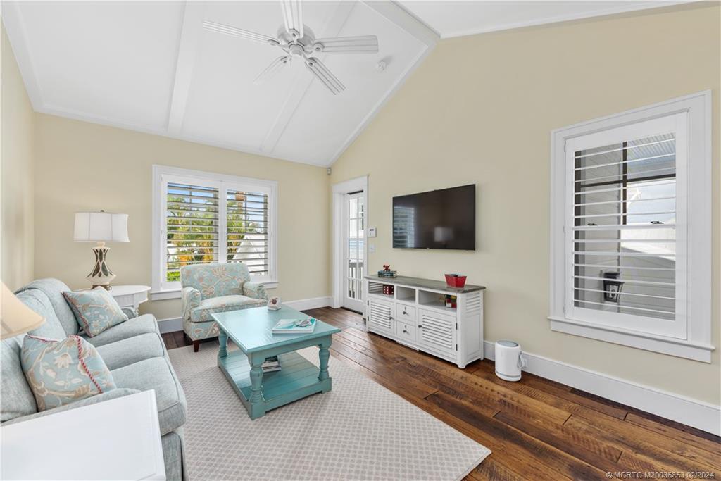 1441 SE Riverside Drive