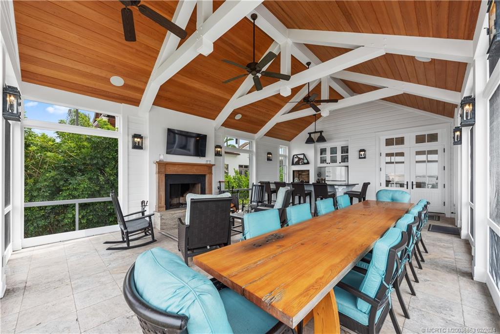 1441 SE Riverside Drive