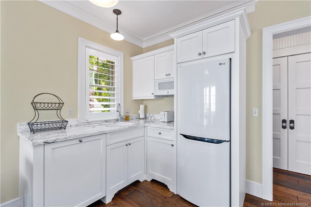 1441 SE Riverside Drive