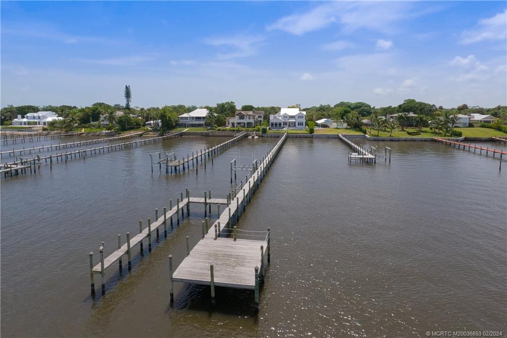 1441 SE Riverside Drive