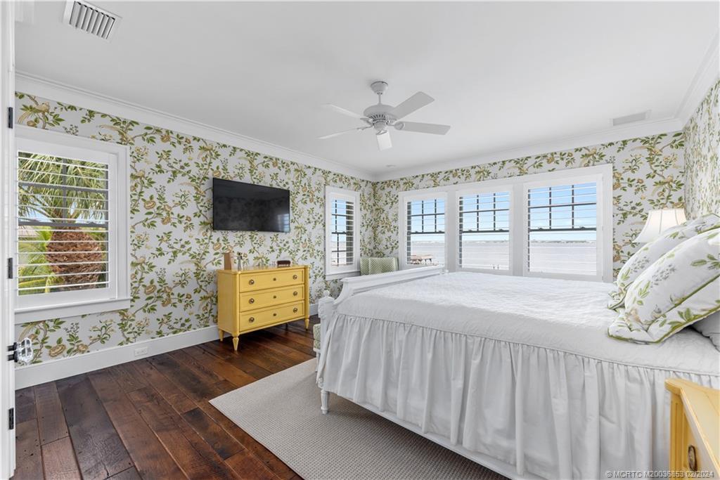 1441 SE Riverside Drive