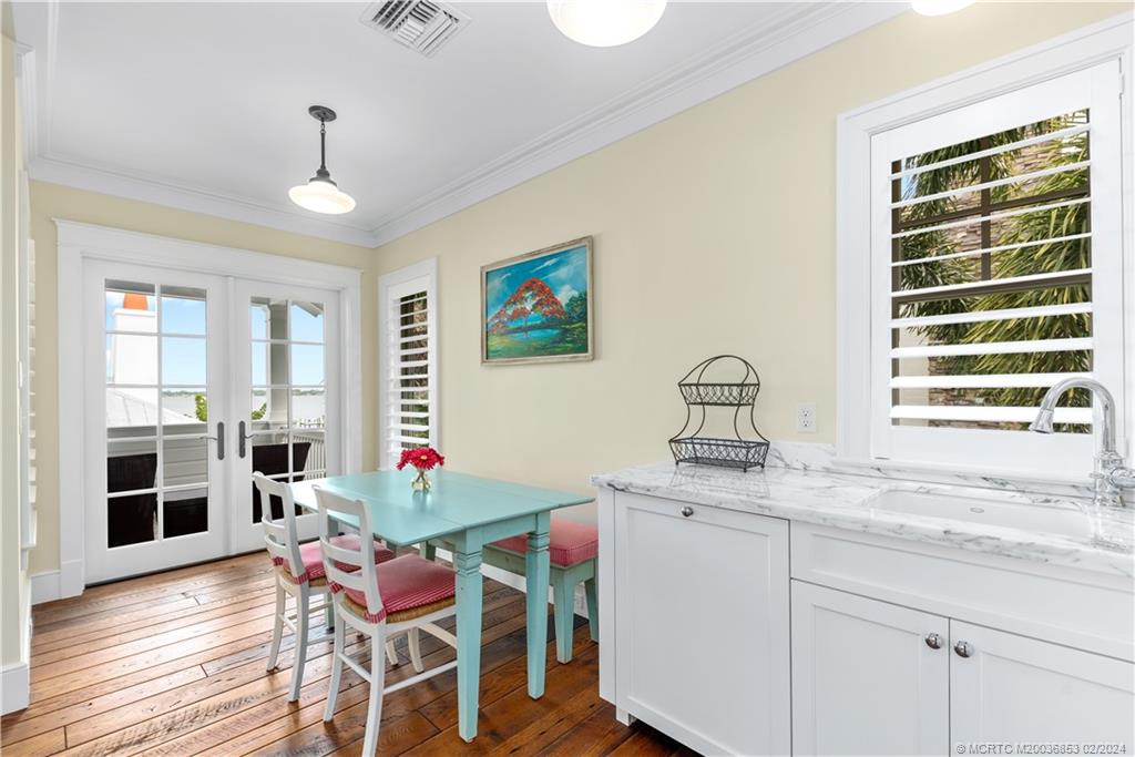 1441 SE Riverside Drive