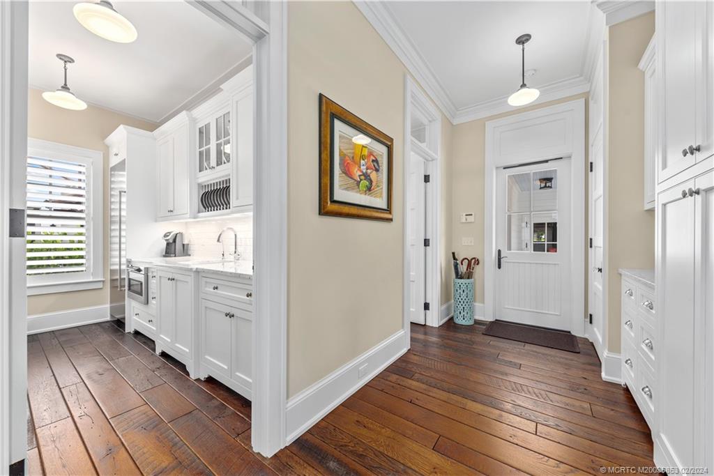 1441 SE Riverside Drive