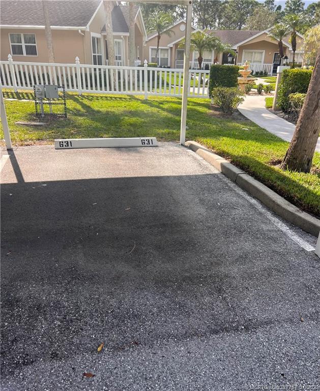 631 NW San Remo Circle