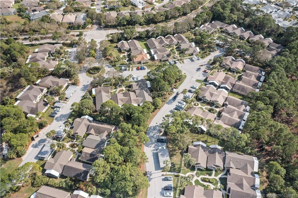 631 NW San Remo Circle