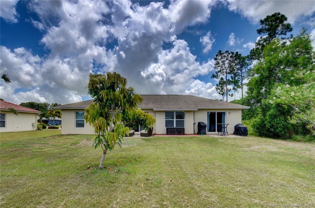 1037 SW Mantilla Avenue