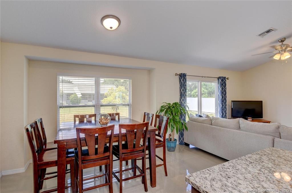 1037 SW Mantilla Avenue