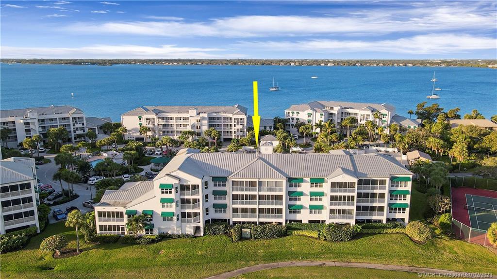 185 NE Edgewater Drive 5104